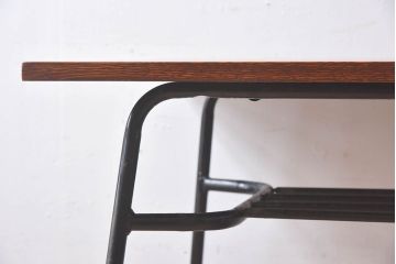 リメイク品　オーク材製天板の鉄脚テーブル(平机)(2)