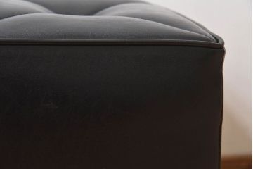 カリモク家具　ビンテージ　レトロなデザインのオットマン(スツール)(2)