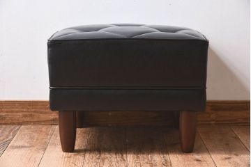 中古　カリモク家具　ビンテージ　レトロなデザインのオットマン(スツール)(1)