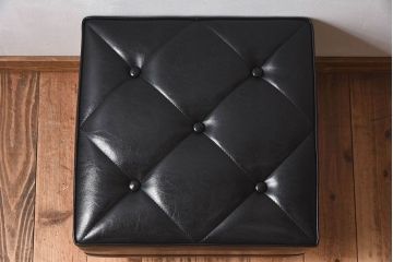 中古　カリモク家具　ビンテージ　レトロなデザインのオットマン(スツール)(1)