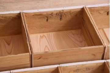 アンティーク家具　アンティークペイント　ネームプレート付き!シャビーなペイントがお洒落なローボード(ローチェスト)