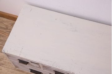 アンティーク家具　アンティークペイント　ネームプレート付き!シャビーなペイントがお洒落なローボード(ローチェスト)