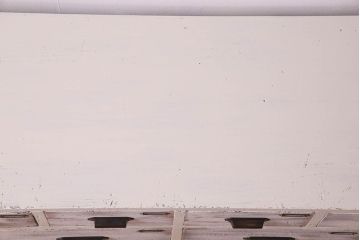 アンティーク家具　アンティークペイント　ネームプレート付き!シャビーなペイントがお洒落なローボード(ローチェスト)