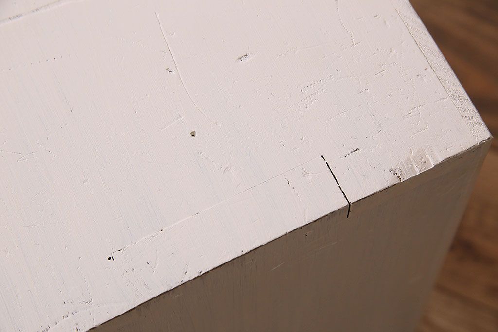 アンティーク家具　アンティークペイント　ネームプレート付き!シャビーなペイントがお洒落なローボード(ローチェスト)