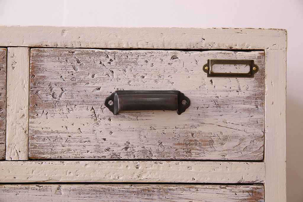 アンティーク家具　アンティークペイント　ネームプレート付き!シャビーなペイントがお洒落なローボード(ローチェスト)