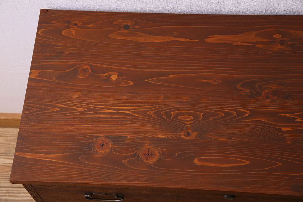 レトロ家具　昭和レトロ　ヒノキ材製天板　シンプルさが魅力の鉄脚ローボード(ローチェスト)(1)