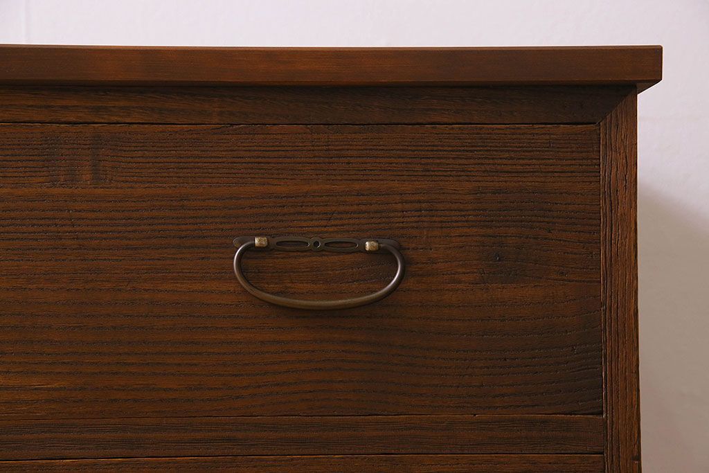 レトロ家具　昭和レトロ　ヒノキ材製天板　シンプルさが魅力の鉄脚ローボード(ローチェスト)(1)