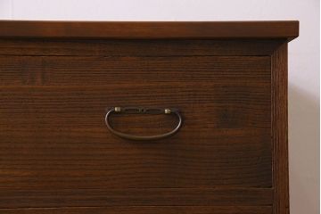 レトロ家具　昭和レトロ　ヒノキ材製天板　シンプルさが魅力の鉄脚ローボード(ローチェスト)(1)