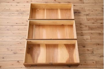 レトロ家具　昭和レトロ　ヒノキ材製天板　シンプルさが魅力の鉄脚ローボード(ローチェスト)(2)