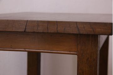 レトロ家具　昭和レトロ　棚付き!小振りなサイズのすっきりとしたサイドテーブル(花台)