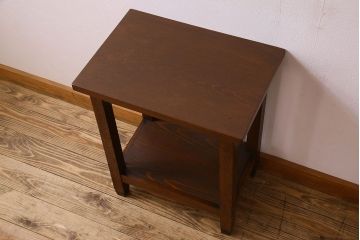 レトロ家具　昭和レトロ　棚付き!小振りなサイズのすっきりとしたサイドテーブル(花台)