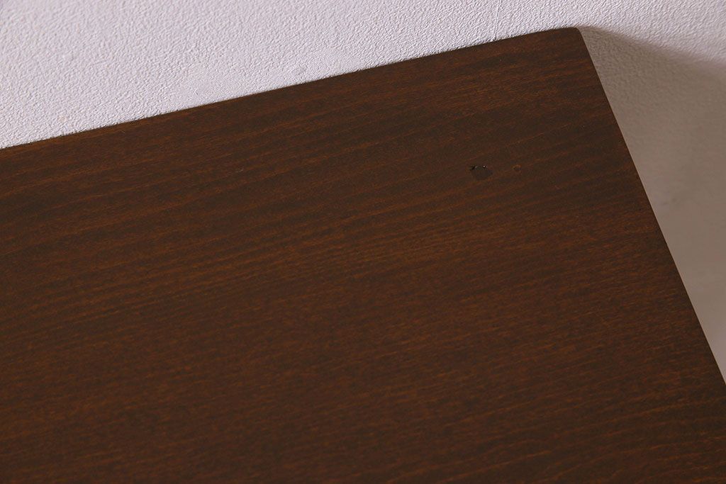 レトロ家具　昭和レトロ　棚付き!小振りなサイズのすっきりとしたサイドテーブル(花台)