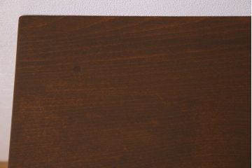 レトロ家具　昭和レトロ　棚付き!小振りなサイズのすっきりとしたサイドテーブル(花台)