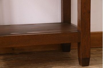 レトロ家具　昭和レトロ　棚付き!小振りなサイズのすっきりとしたサイドテーブル(花台)