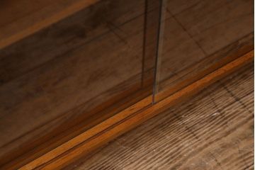 ヴィンテージ家具　北欧ビンテージ　チーク材　上品さが魅力のディスプレイラック(陳列棚、収納棚、戸棚)