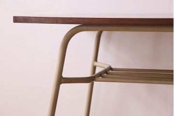 アンティーク家具　オーク材製天板　ペイントが素敵な鉄脚テーブル(平机)(2)