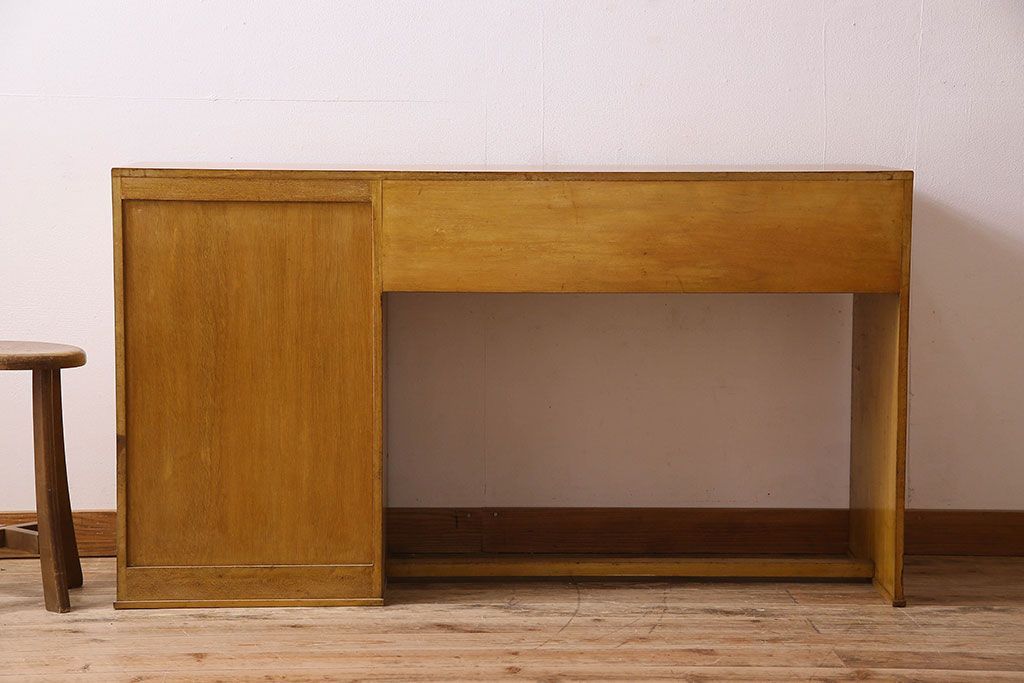 レトロ家具　昭和レトロ　古い木製のシンプルな片袖机