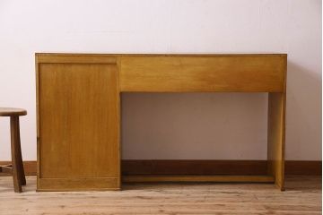 レトロ家具　昭和レトロ　古い木製のシンプルな片袖机