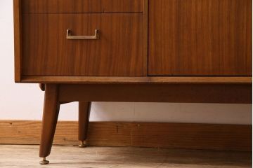 アンティーク家具　G-PLAN(ジープラン)　ルームディバイダー(収納棚・飾り棚・陳列棚)