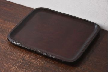 紫檀材　一枚板から刳り貫いた重厚感のあるお盆(トレー)
