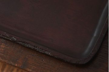 紫檀材　一枚板から刳り貫いた重厚感のあるお盆(トレー)