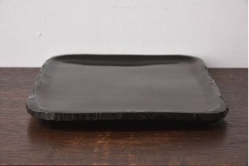 紫檀材　一枚板から刳り貫いた重厚感のあるお盆(トレー)