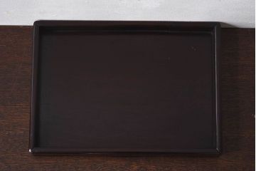 紫檀材　上品な漆塗りが魅力的なお盆(トレー)