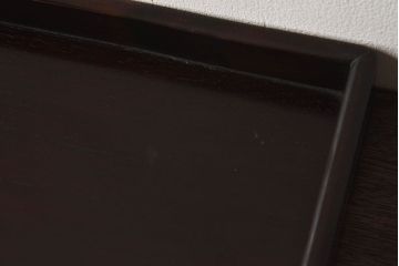 紫檀材　上品な漆塗りが魅力的なお盆(トレー)