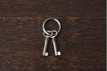 レトロ家具　昭和レトロ　総桐材　使い込まれた木味の小引き出し(裁縫箱)