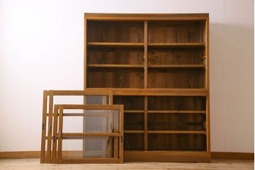 レトロ家具　昭和レトロ　前面ナラ材　古い木の質感が味わい深い重ね戸棚(収納棚)