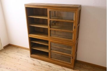 レトロ家具　昭和レトロ　前面ナラ材　古い木の質感が味わい深い重ね戸棚(収納棚)