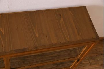 レトロ家具　昭和レトロ　前面ナラ材　古い木の質感が味わい深い重ね戸棚(収納棚)