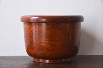 明治〜大正期　総ケヤキ材刳り貫き　漆塗りが美しい菓子入れ