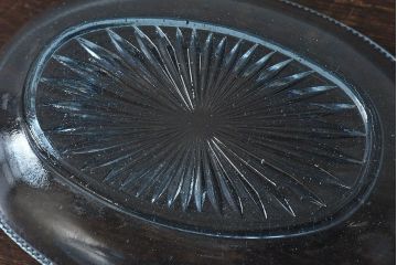 アンティーク雑貨　昭和レトロ　水色が涼しげなプレスガラス製の長皿(器)2枚セット