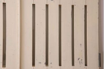 ペイント家具　両開き　使い込まれた雰囲気が素敵なドア(扉)(1)