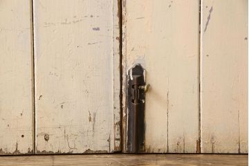 ペイント家具　両開き　使い込まれた雰囲気が素敵なドア(扉)(2)