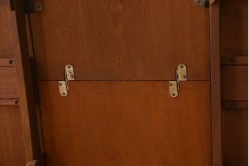 ヴィンテージ家具　北欧ビンテージ　チーク材　木のぬくもり溢れる丸型エクステンションテーブル
