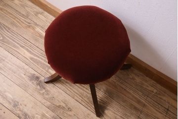 アンティーク家具　大正〜昭和期　ナラ材　赤い座面が上品なスツール(回転イス、チェア、椅子)