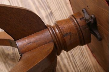 アンティーク家具　大正〜昭和期　ナラ材　赤い座面が上品なスツール(回転イス、チェア、椅子)