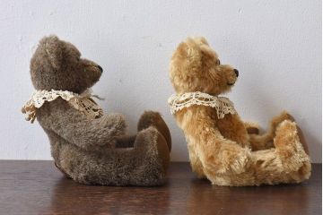 アンティーク雑貨　Susan Weber-Nagle(スーザン・ウェーバー・ネーグル)　レースがお洒落なテディベア2個セット