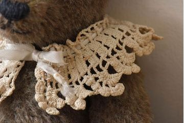 アンティーク雑貨　Susan Weber-Nagle(スーザン・ウェーバー・ネーグル)　レースがお洒落なテディベア2個セット