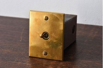 アンティーク雑貨　イギリスアンティーク　真鍮　埋設式スイッチ