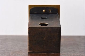 アンティーク雑貨　イギリスアンティーク　真鍮　埋設式スイッチ