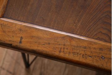 レトロ家具　昭和レトロ　使い込まれた味わいが素敵なセンターテーブル(鉄脚テーブル)