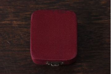 アンティーク雑貨　フランスアンティーク　上品なボルドー色のジュエリーボックス