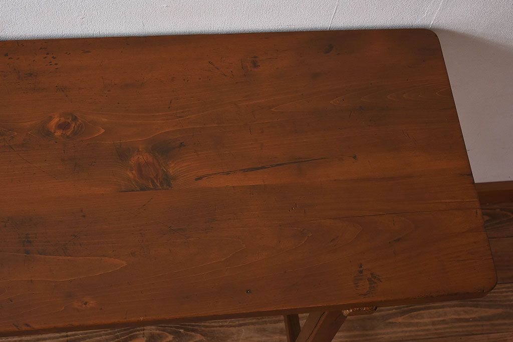 アンティーク家具　和製アンティーク　イチョウ材天板　使い込まれた質感が味わい深い作業台