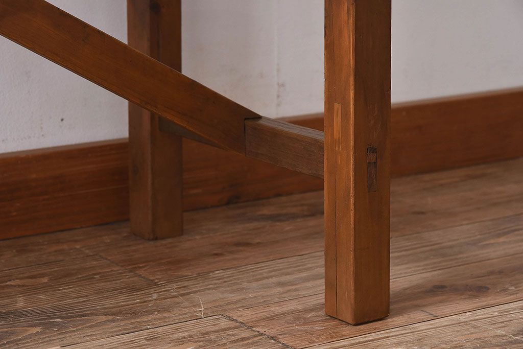 アンティーク家具　和製アンティーク　イチョウ材天板　使い込まれた質感が味わい深い作業台