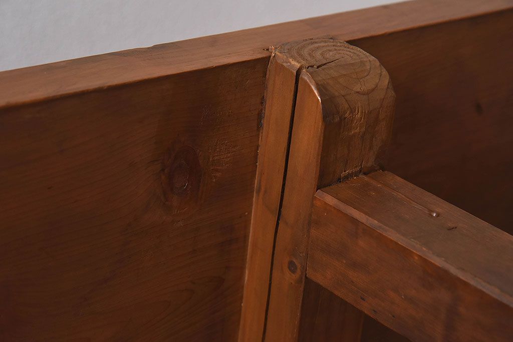 アンティーク家具　和製アンティーク　イチョウ材天板　使い込まれた質感が味わい深い作業台