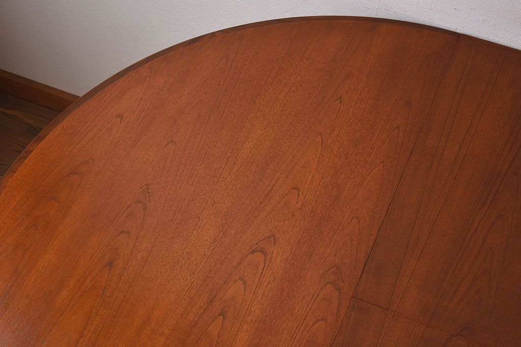 ヴィンテージ家具　北欧ビンテージスタイル　G-PLAN(ジープラン)　チーク材　エクステンションテーブル