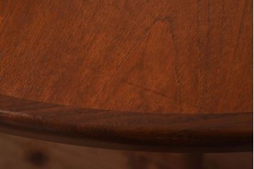 ヴィンテージ家具　北欧ビンテージスタイル　G-PLAN(ジープラン)　チーク材　エクステンションテーブル